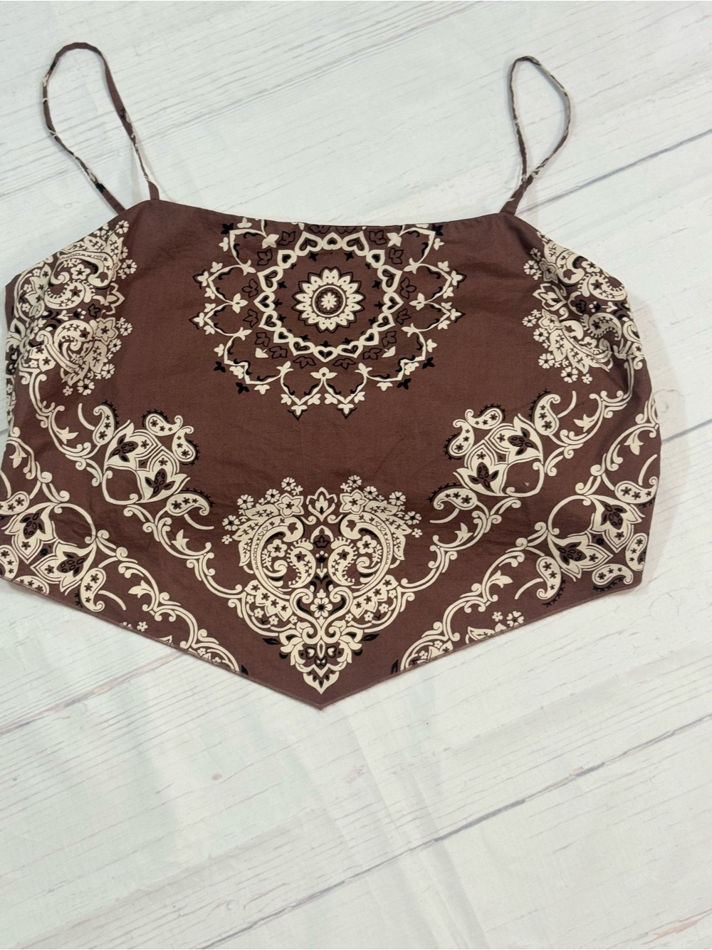 American Eagle Outfitters Brown Paisley Bandana Crop Cami - Picture 5 of 13